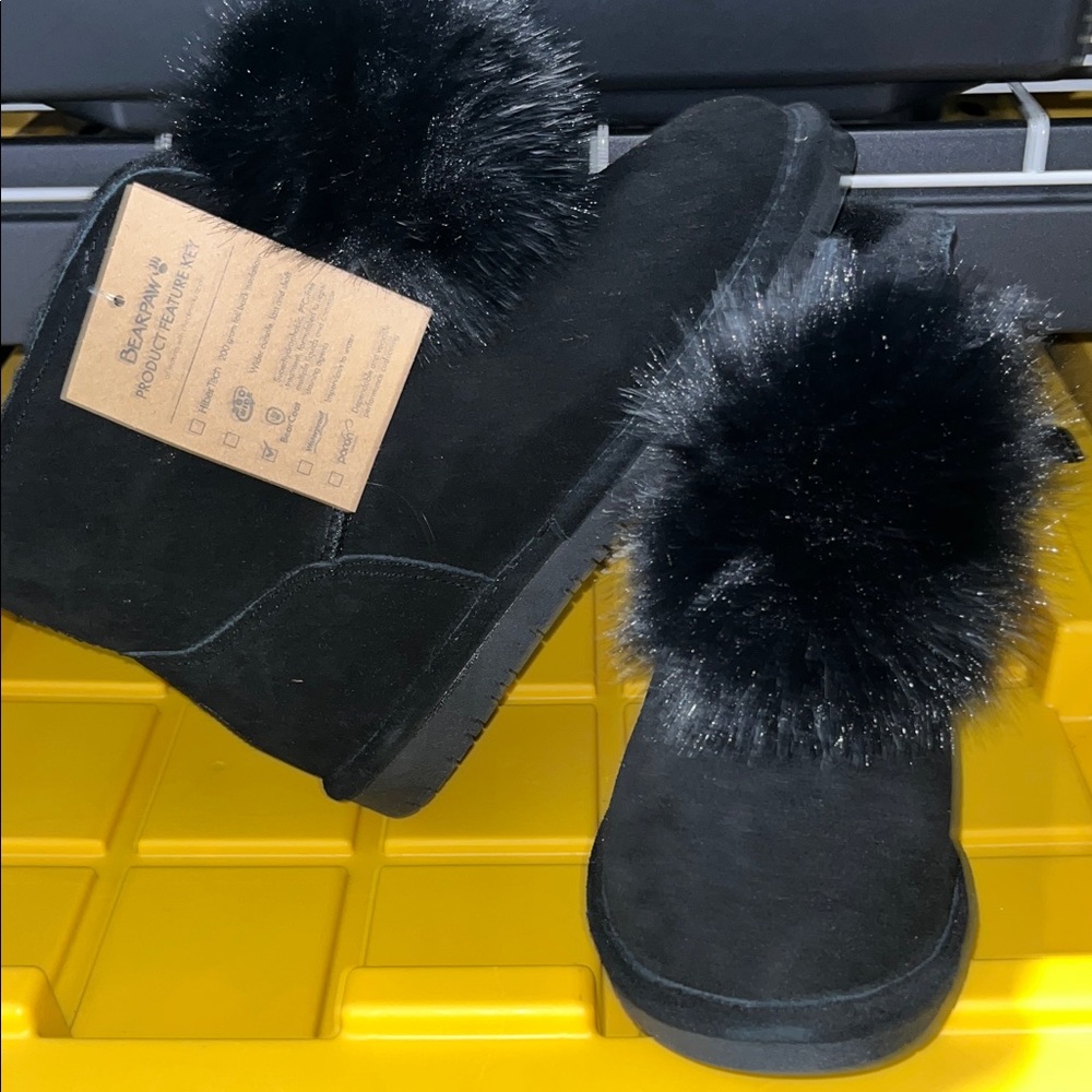 Bearpaw Black Fur pom-pom Boots size 6 1/2 LIV width M perfect for winter - Picture 4 of 11